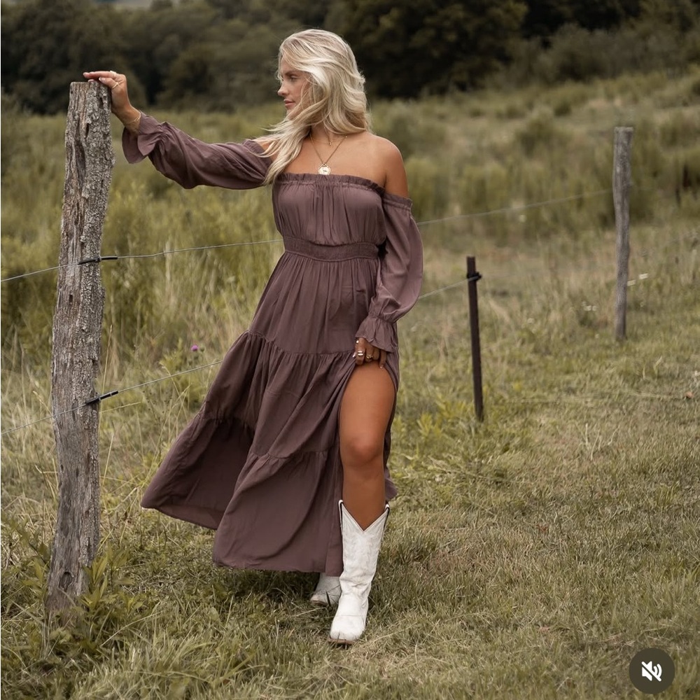 Nwt brown Off-Shoulder Maxi Dress cottage core whimsical